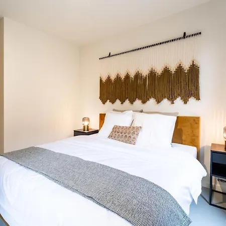 Chic 2-bedroom Haven In Apartamento *